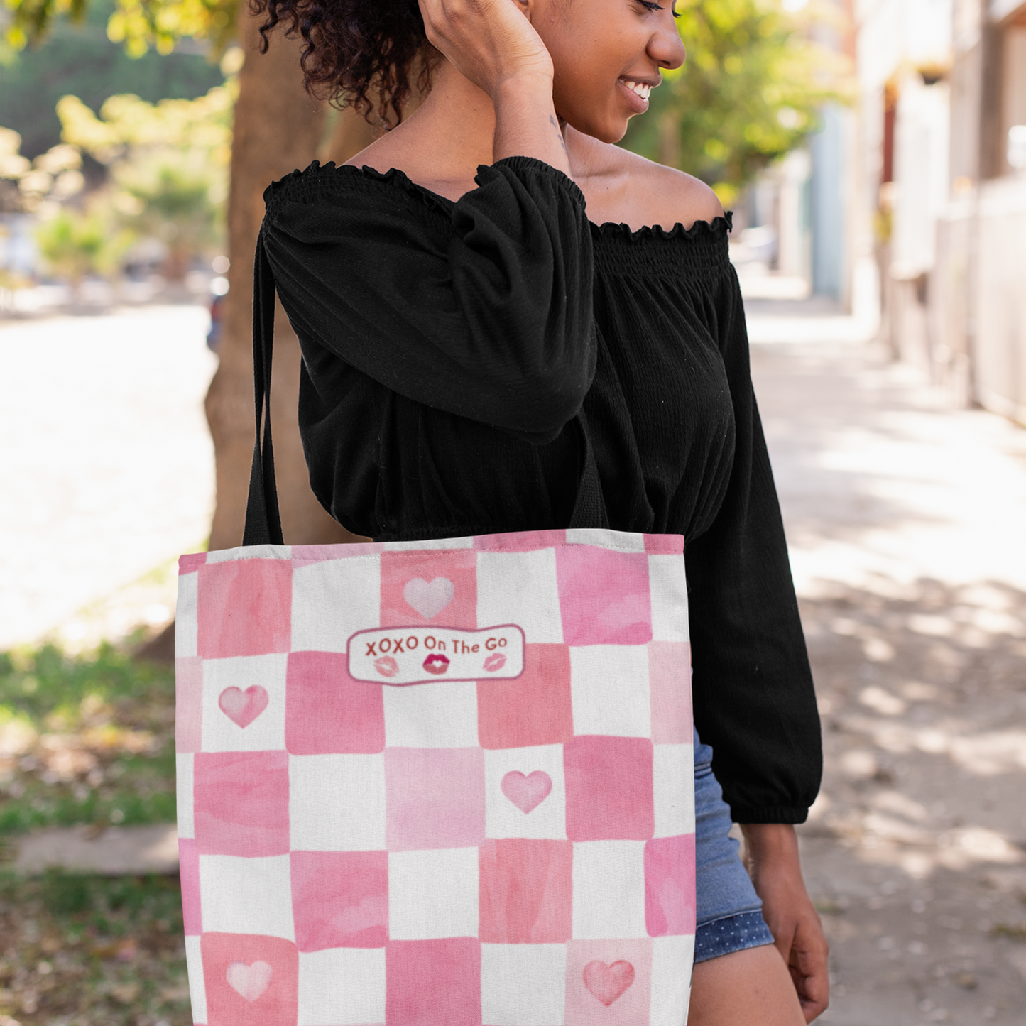 Gen Z Pink and White Checkerboard Bag Love Themed Aesthetic Valentine's Gift Tote For Young Women For Romantic Occasions Trendy Pink Tote