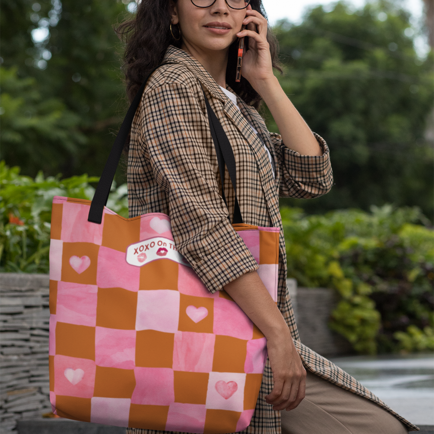 Gen Z Pink and Brown Checkerboard Bag Valentine's Gift For Romantic Occasions Love Themed Aesthetic Trendy Pink Tote For Young Women
