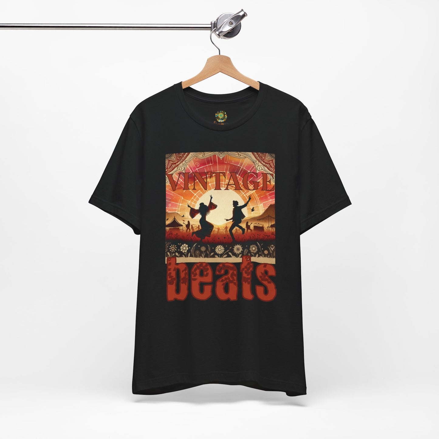 Vintage Beats Festival T-Shirt Trendy Silhouette  Dancing Couple Boho Desert Rhythms Top for Music Lovers and Festival-Goers