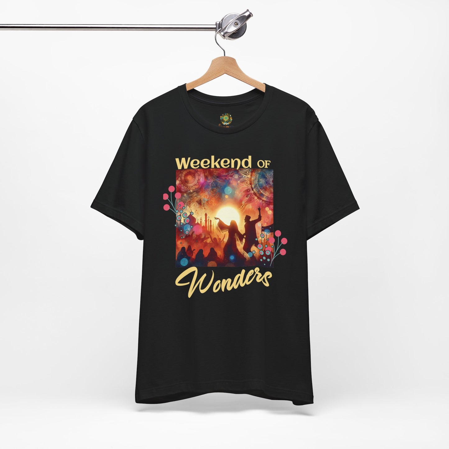 Festival Tee for Music Lovers Silhouette T-Shirt Trendy Weekend of Wonders Dancing Couple Festival Fashion Top Desert Music Shirt